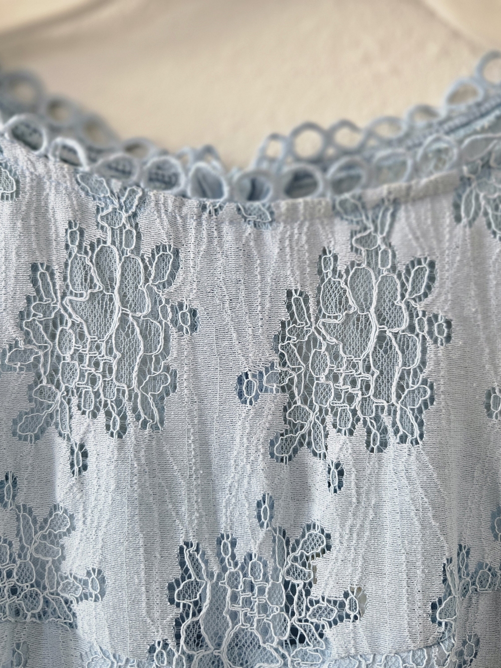NWT Mi Ami Francesca's Light Blue Floral Lace Midi Dress Size L
